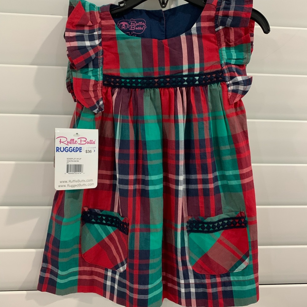 Perfect little girls dress for Christmas
